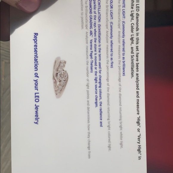 RARE, Stunning Kay Jewelers Leo Diamond Ring - Picture 2 of 6